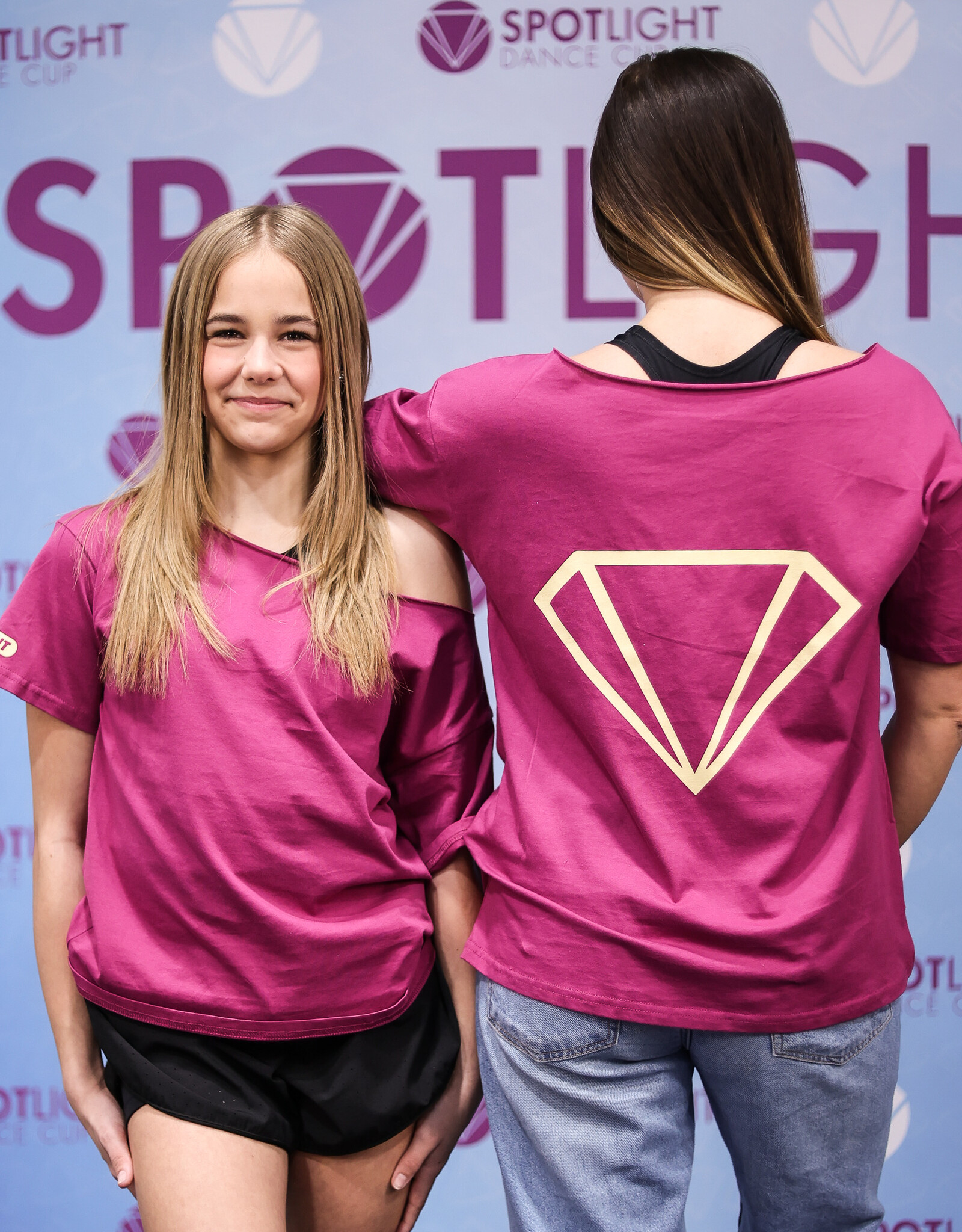 OFF SHOULDER DIAMOND TEE