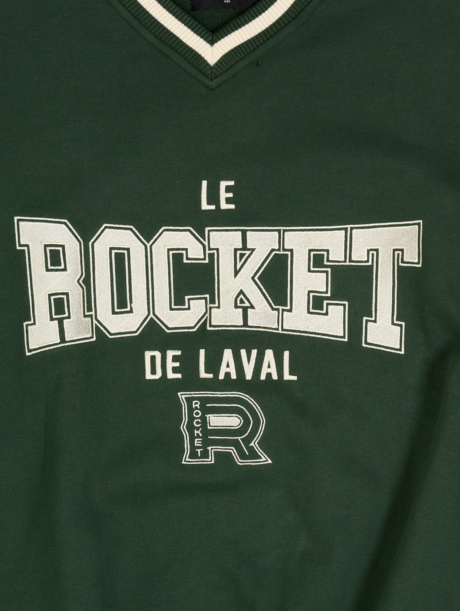 Chandails Rockets Laval Chandail v-neck rétro en vert du Rocket de Laval - Club de Hockey des ...