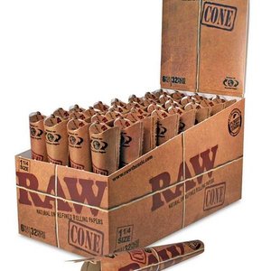 RAW RAW 6pk Classic Pre-Rolled Cones 1 1/4 RAW RAW 6pk Classic Pre-Rolled Cones 1 1/4