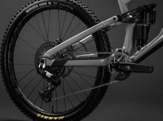 Devinci 25 Devinci Troy Eagle 90 LTD