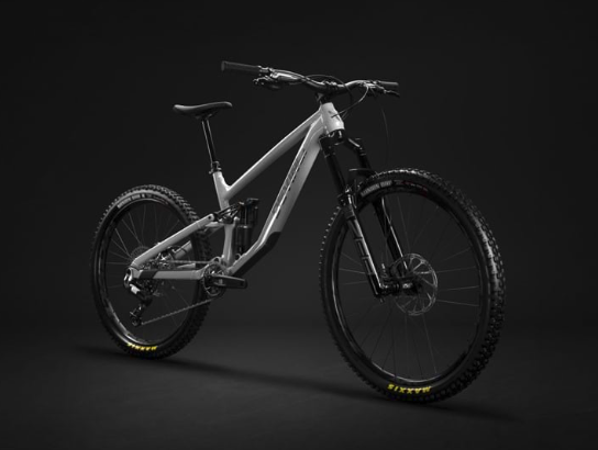 Devinci 25 Devinci Troy Eagle 90 LTD