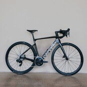 CALEDONIA-5 RIVAL AXS FIVE BLACK SIZE 54