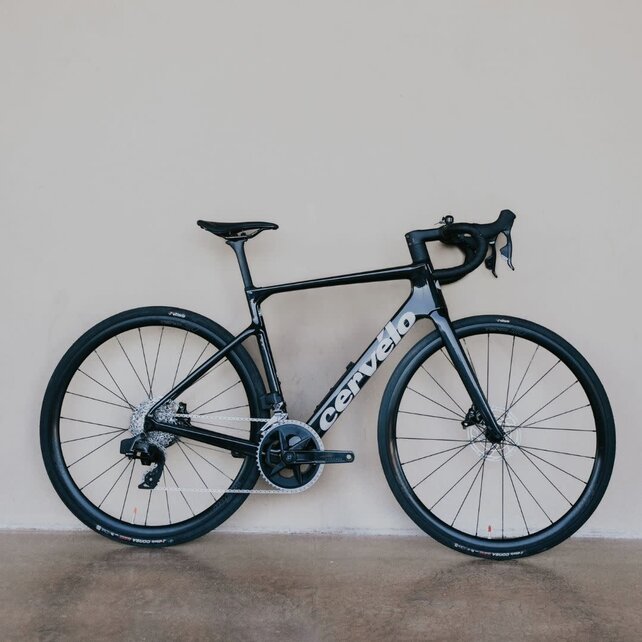 CALEDONIA-5 RIVAL AXS FIVE BLACK SIZE 54