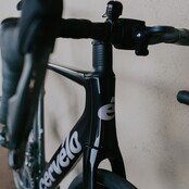 CALEDONIA-5 RIVAL AXS FIVE BLACK SIZE 54