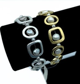 Studio G Brushed Pearl Bracelet