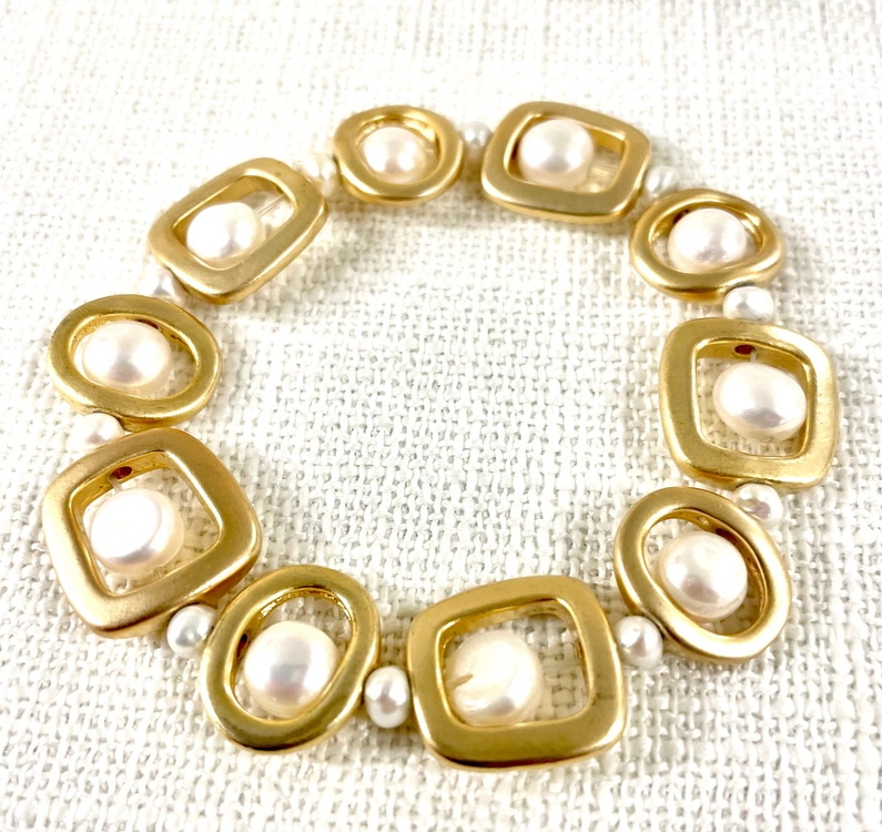 Studio G Brushed Pearl Bracelet