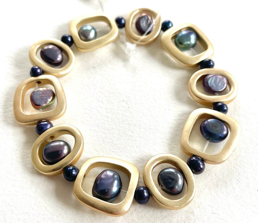 Studio G Brushed Pearl Bracelet