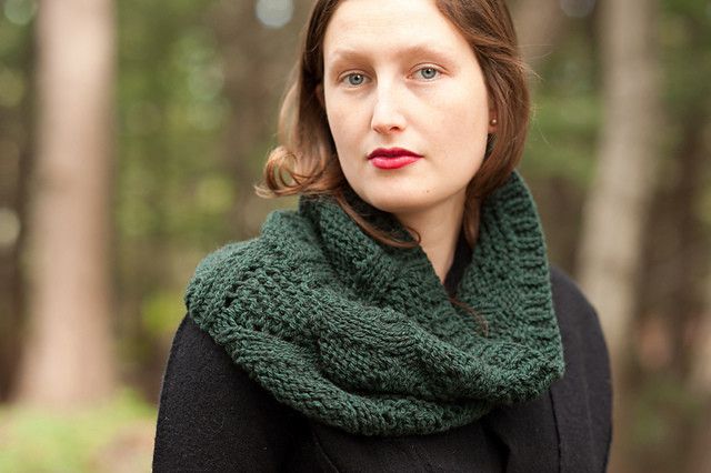 Quince & Co. State Street Cowl by Pam Allen