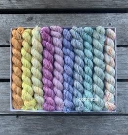 Koigu Koigu Lace Pencil Box Cottontail