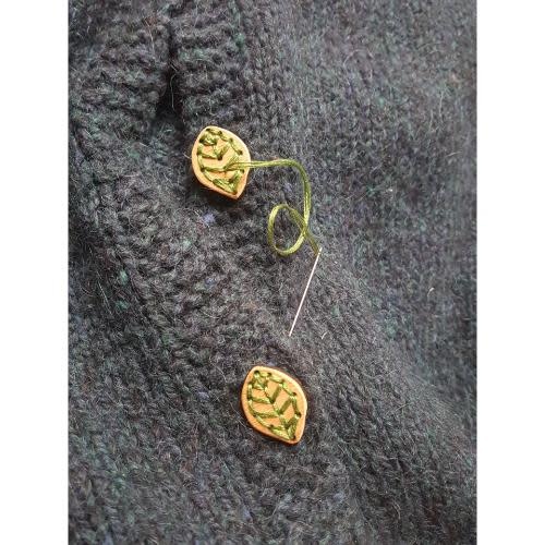Katrinkles Katrinkles Leaf Stitchable Buttons