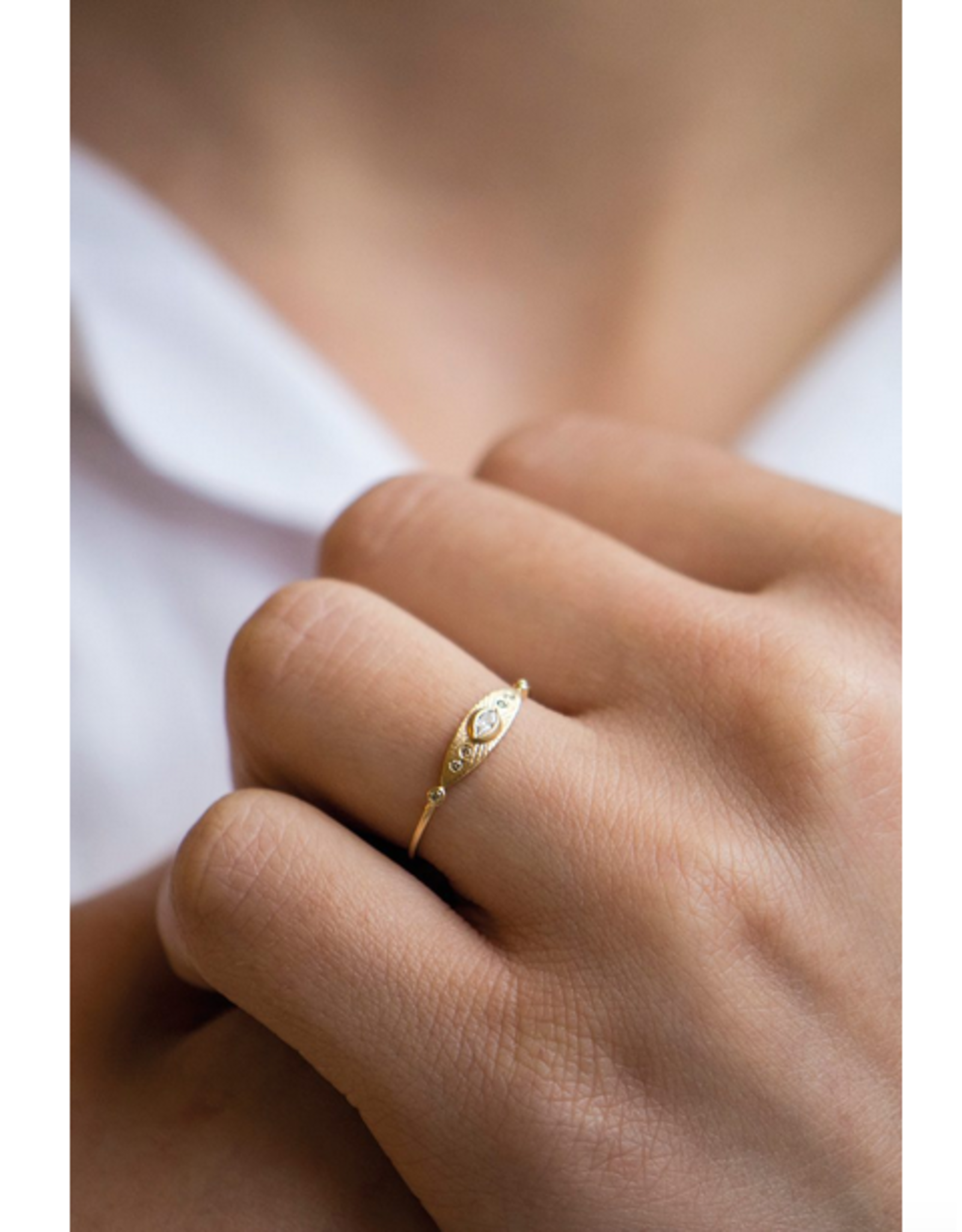 Small Sun Eye Diamond Ring - Celine Daoust - Celine Daoust