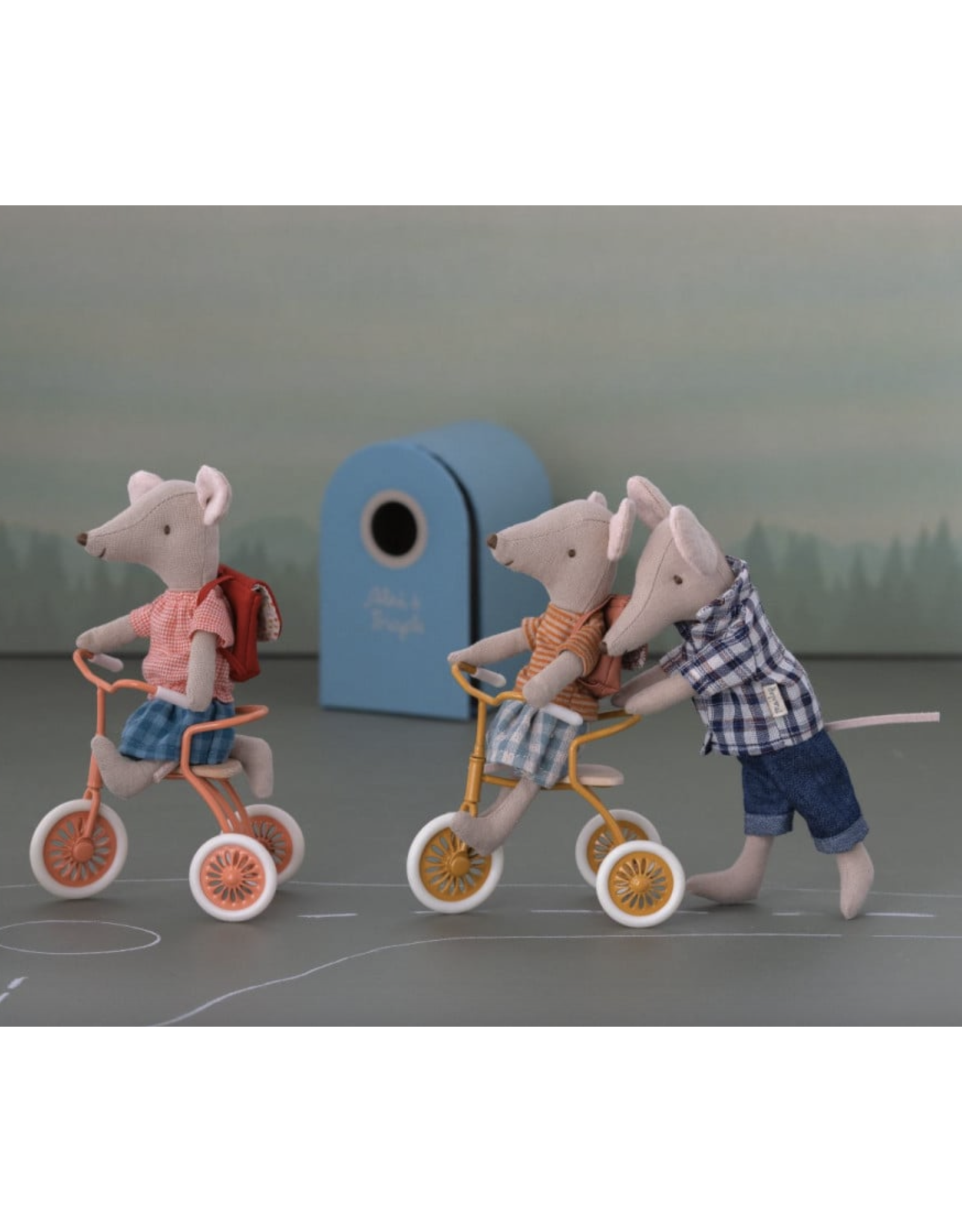 Maileg Mouse Tricycle Shelter - Coral