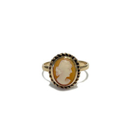 Vintage Agate Cameo Ring