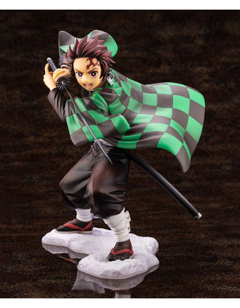 Kotobukiya Tanjiro Kamado Demon Slayer ARTFX J Figure Kotobukiya