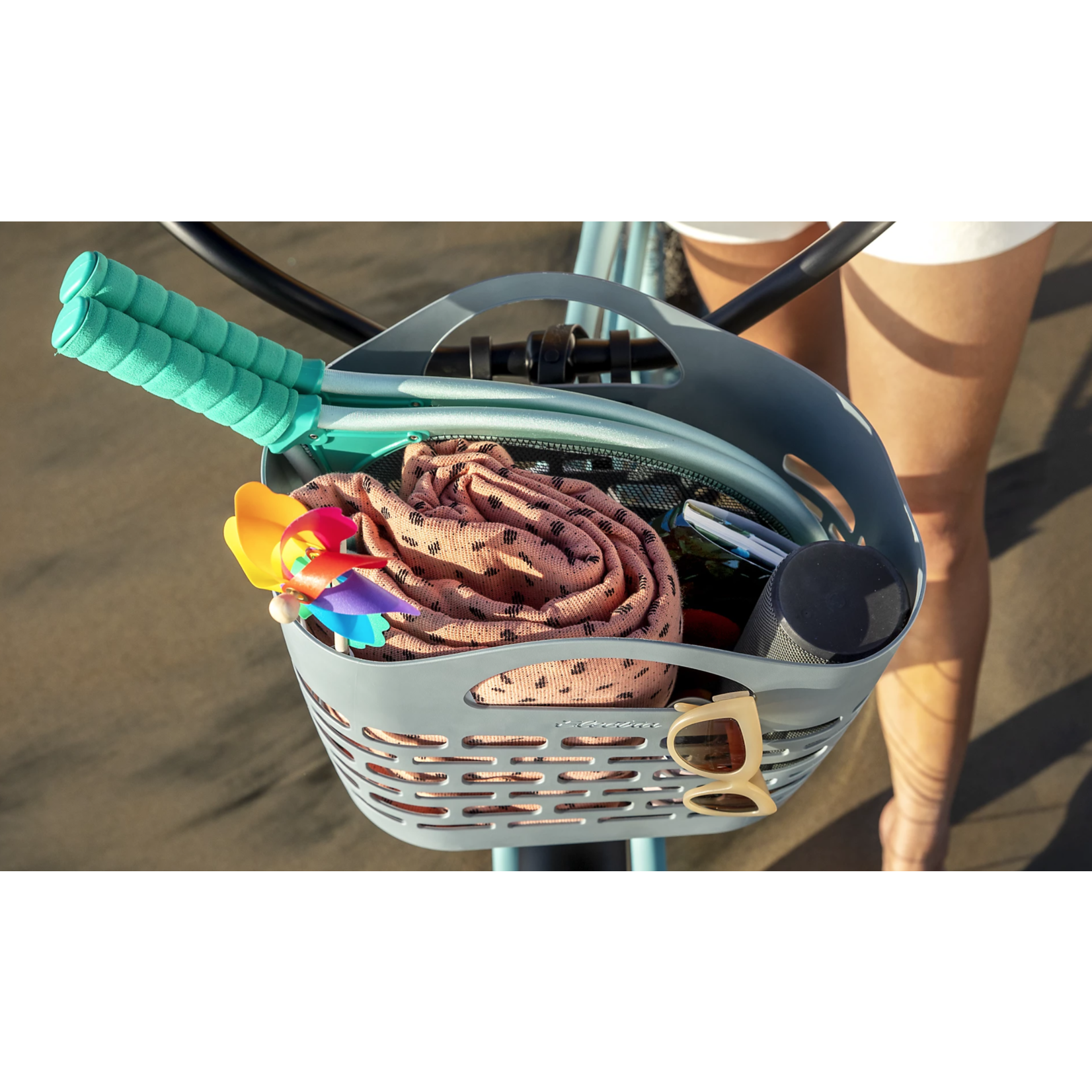 Electra Plasket Basket Blue Cycles