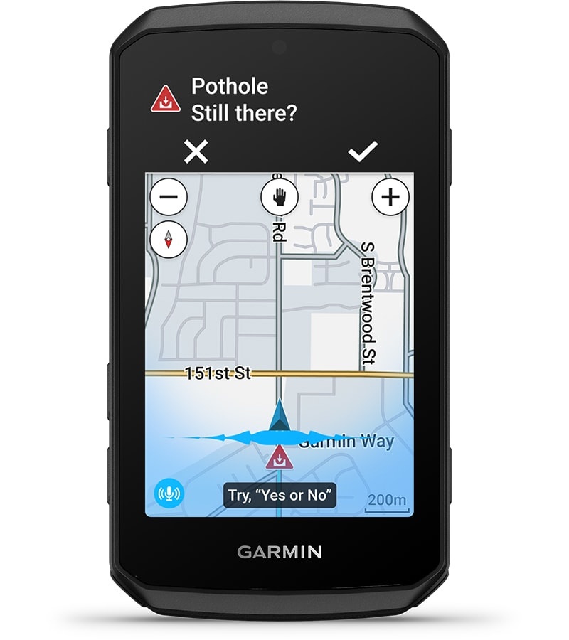 Garmin Edge 1060 screen showing a voice prompt asking if a reported pothole is still there