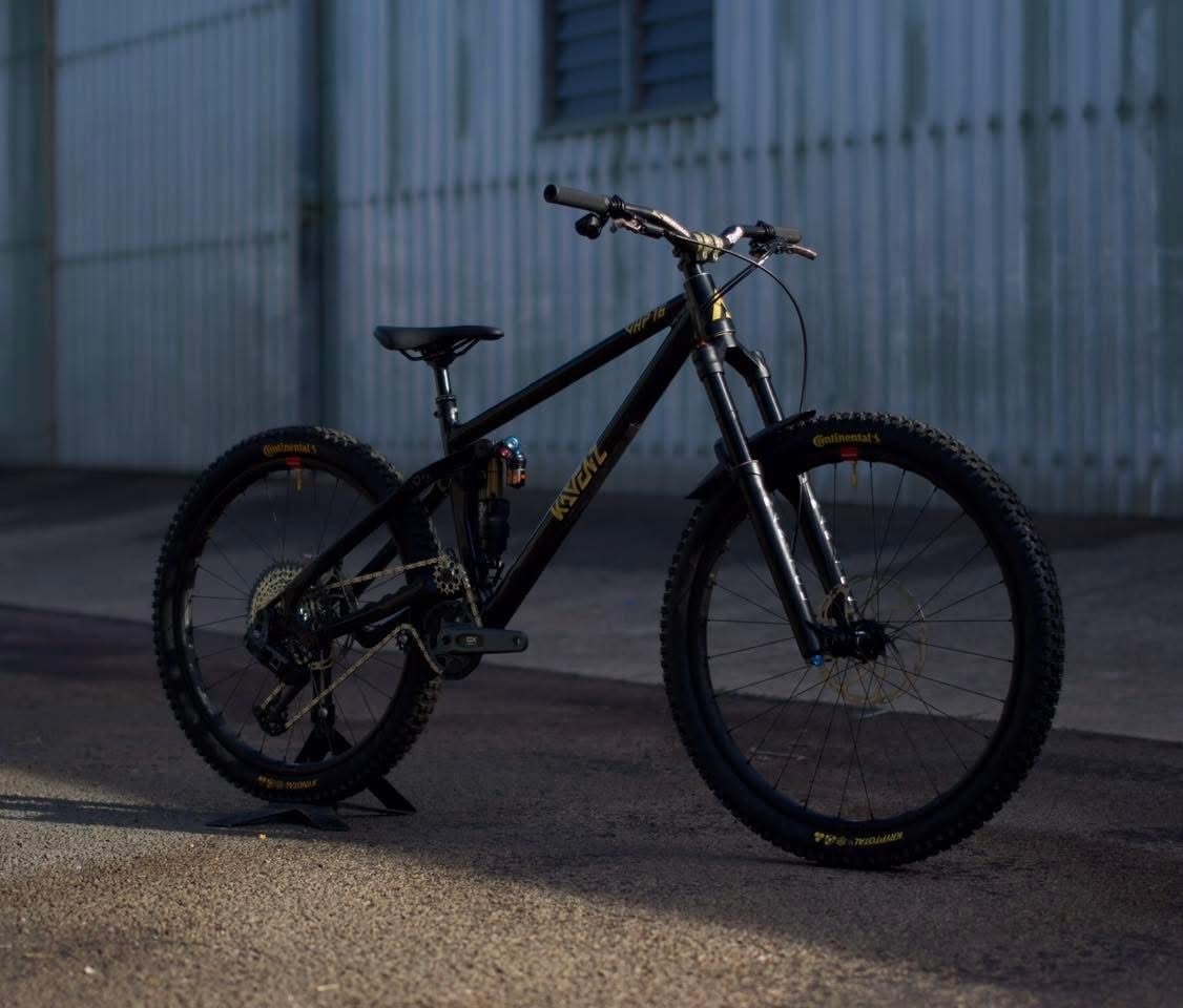 Kavenz VHP16 custom build
