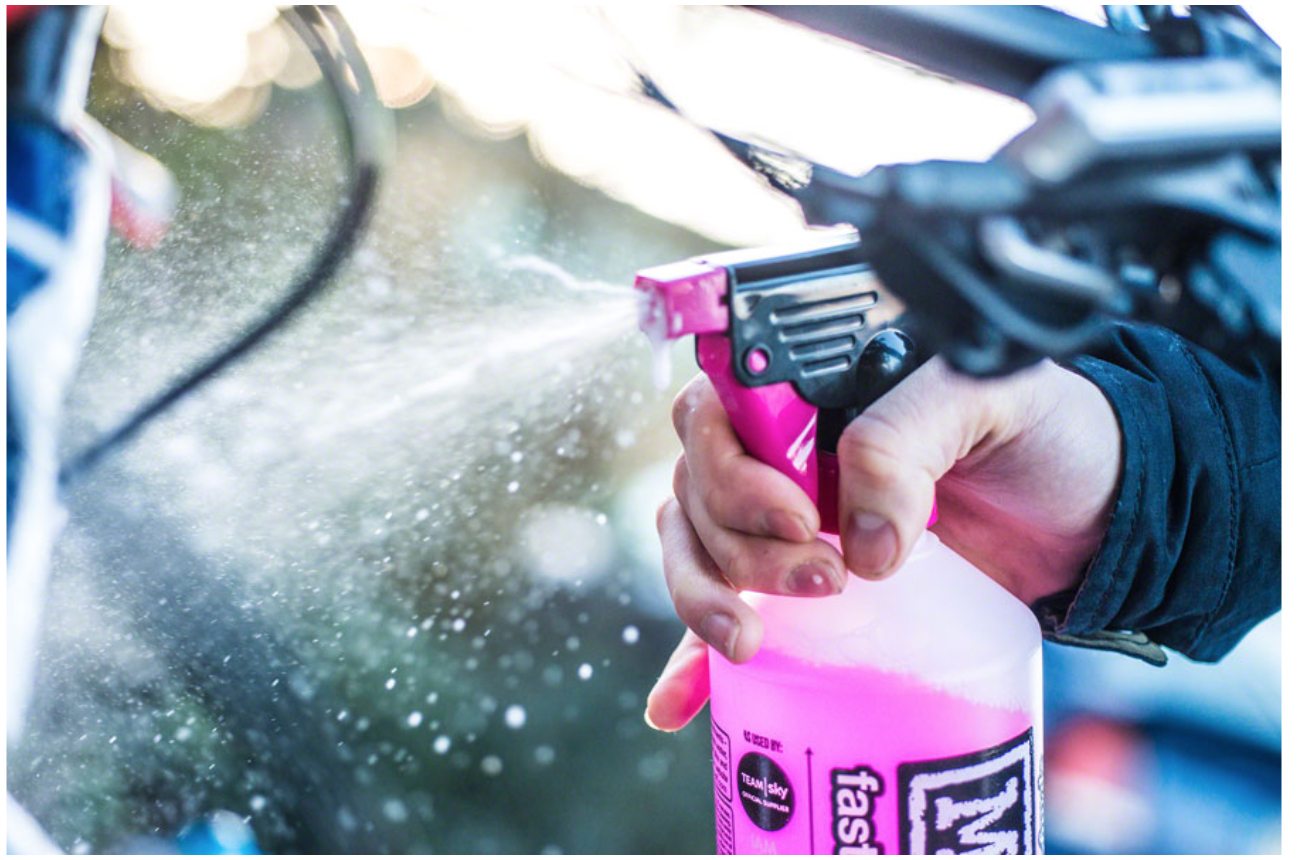 Muc-Off Muc-Off Nano Tech Bike Cleaner: 1L Spray Bottle