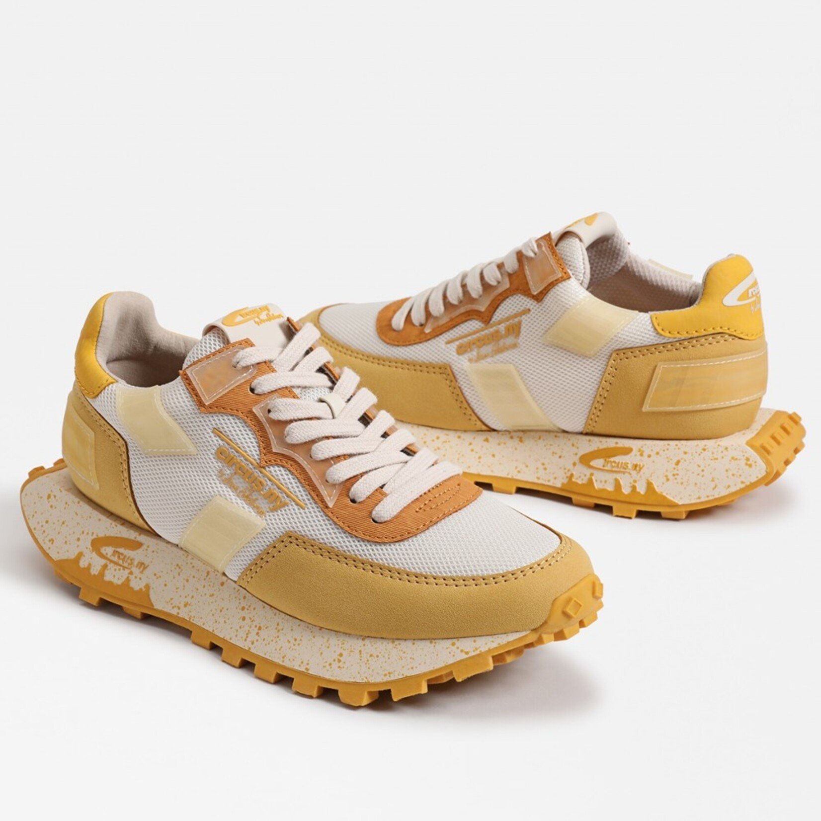 Devyn Lace Up Sneaker