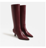 Yulia Boot