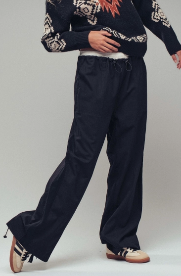 Drawstring Waist Wide-Leg Relaxed Pants