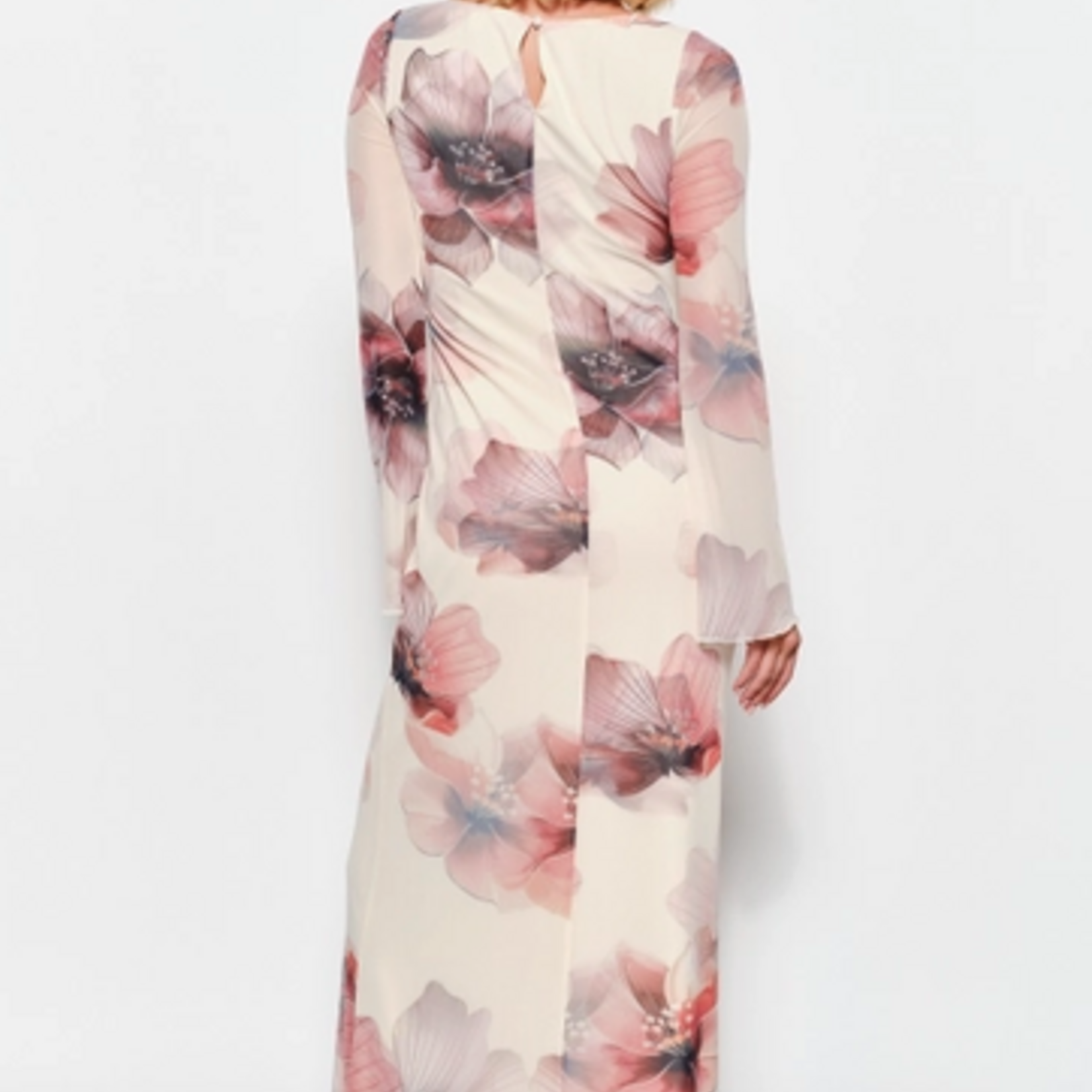 Ariana Maxi Dress – Dreamy, Feminine, Romantic