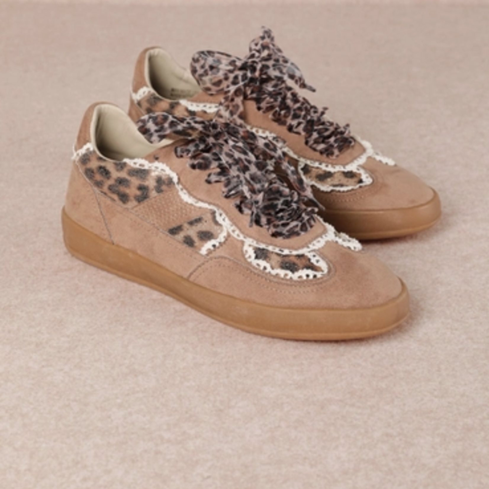 Miracle Miles Eleanor Sneakers