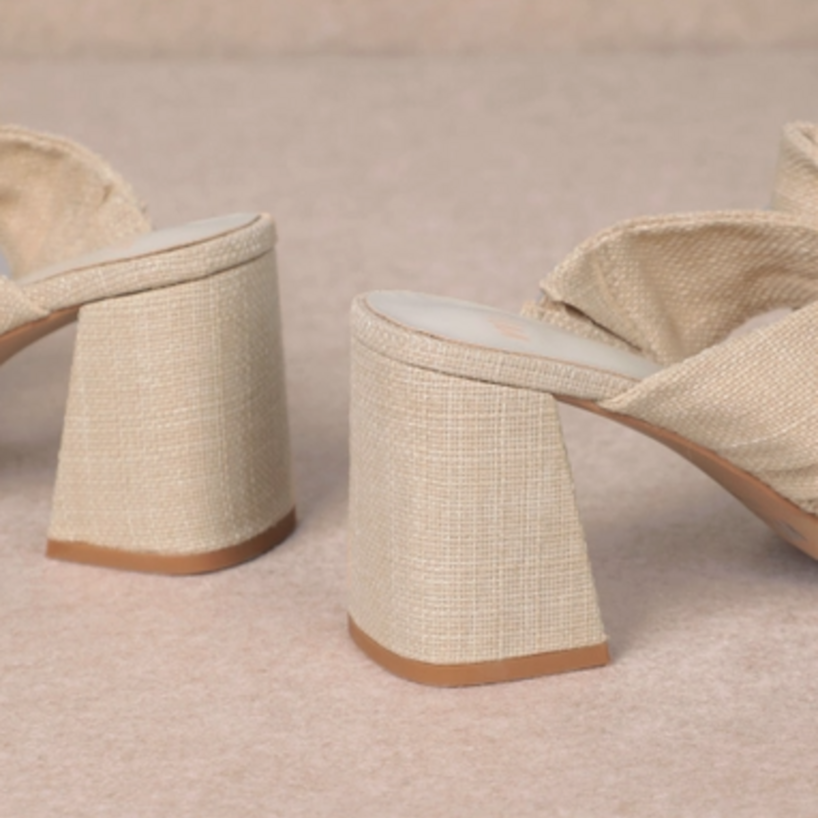 Miracle Miles Lucy Bow Mid Heel