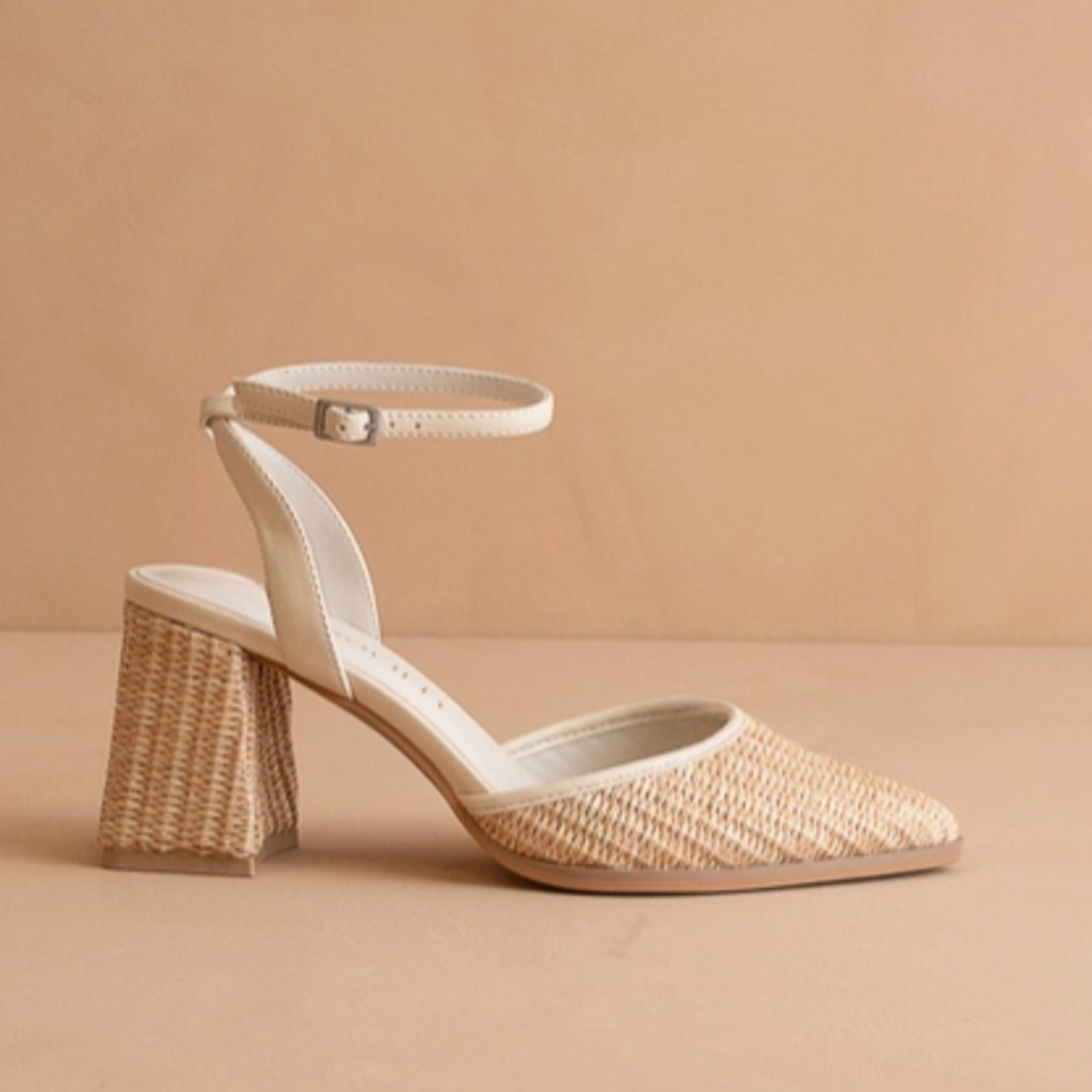 Oasis Society The Princess Pointed Toe Heel