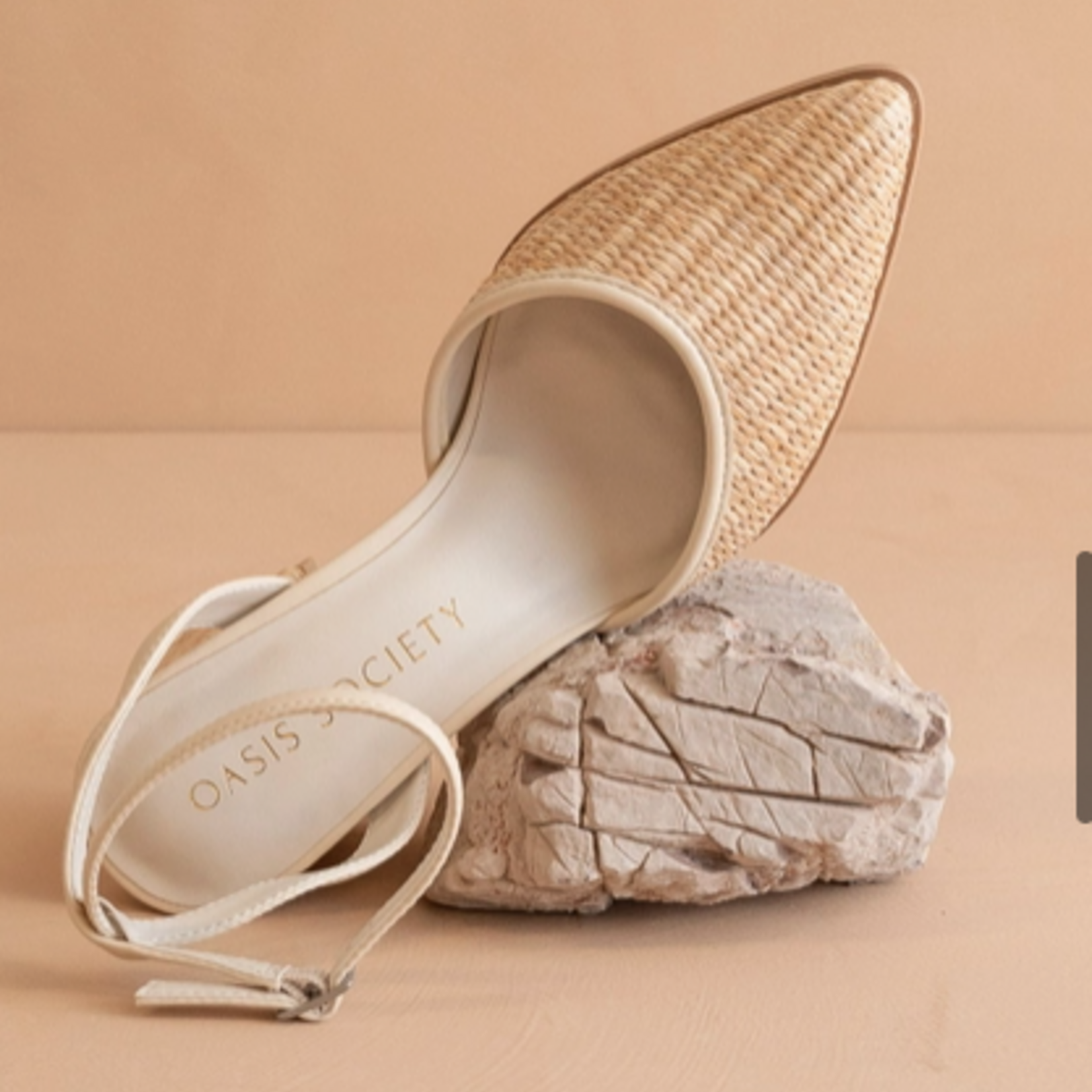 Oasis Society The Princess Pointed Toe Heel