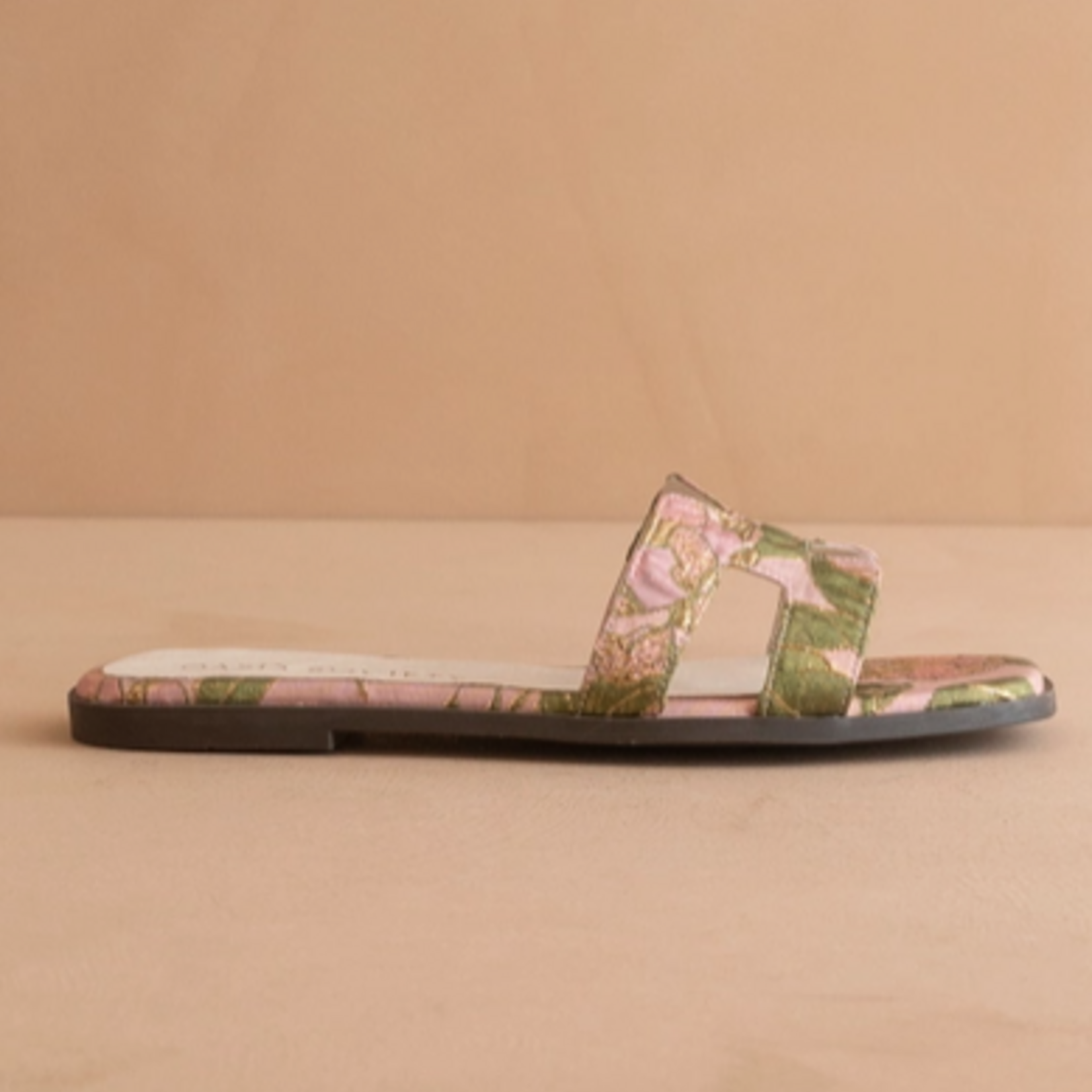 Oasis Society The Everlee Rose Garden Sandal
