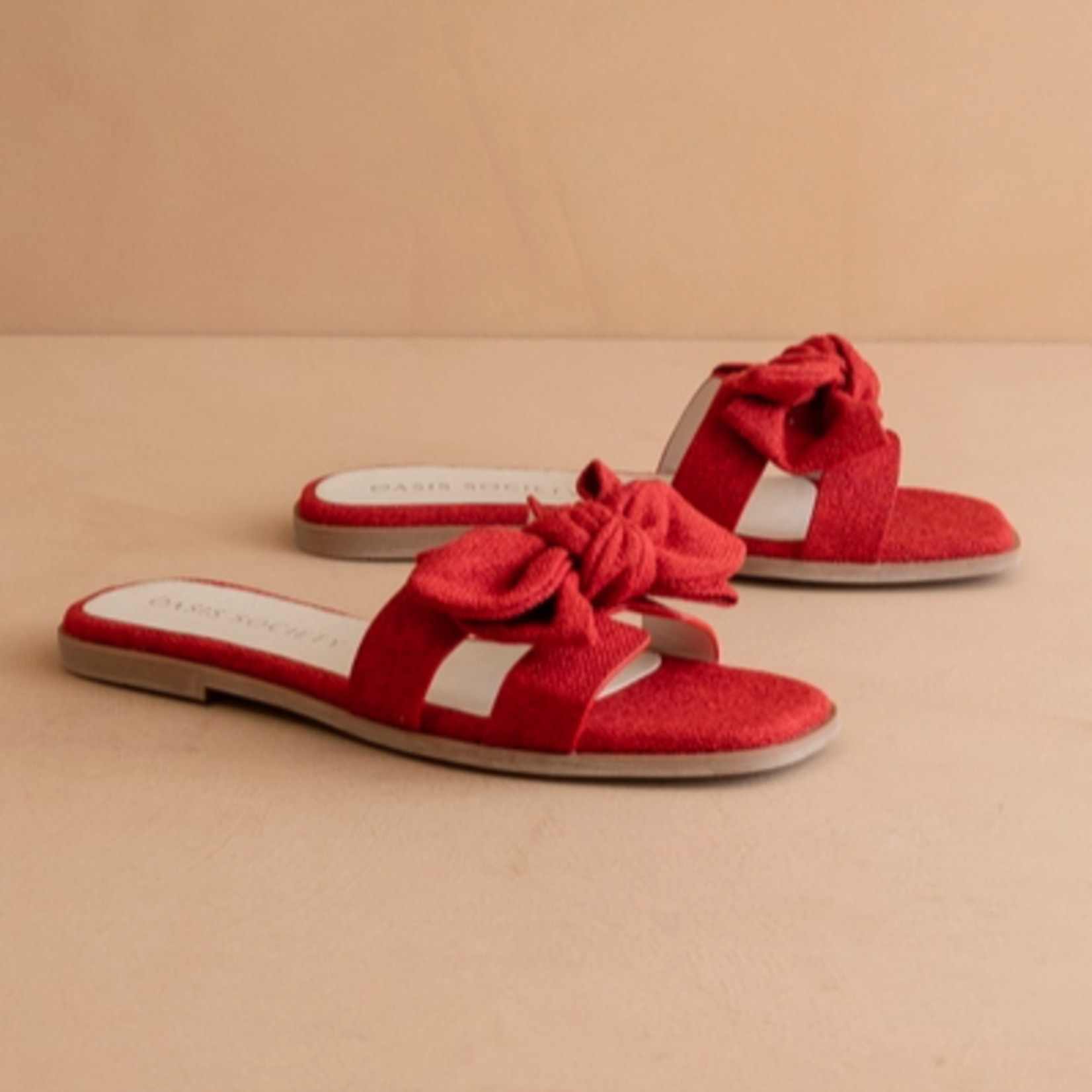 Oasis Society The Ginny Red Bow Slide