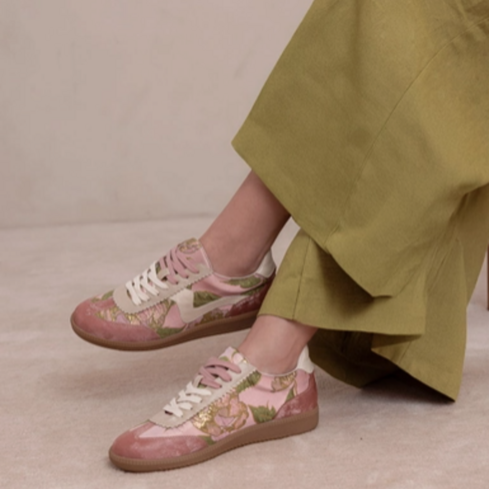 Oasis Society The Kyla Rose Garden Sneakers