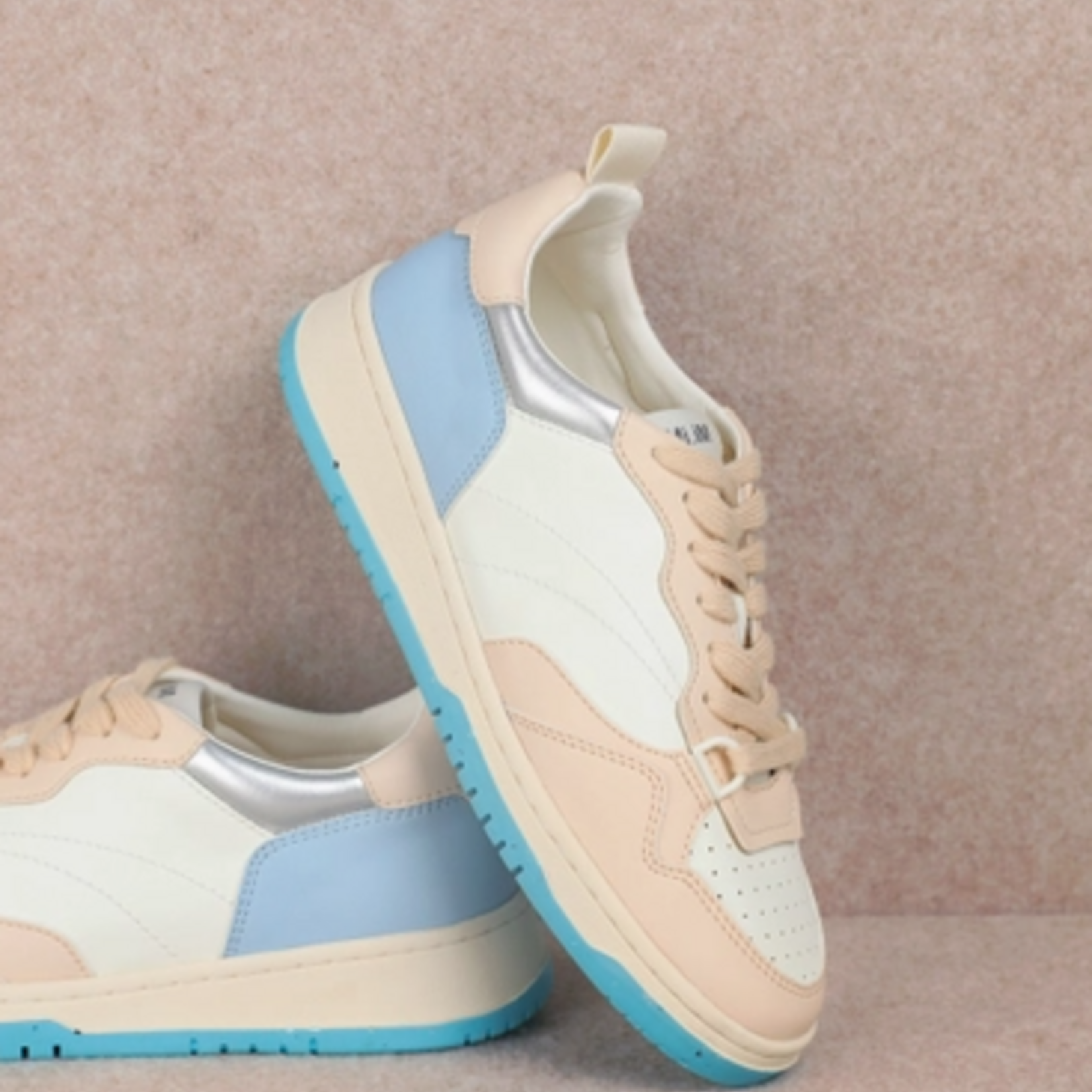 Miracle Miles Paige Sneaker