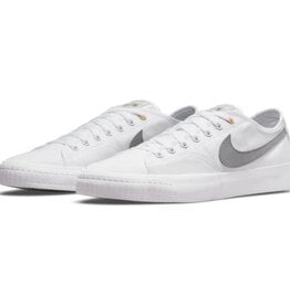 Nike SB SB BLZR Court DVDL White/Grey