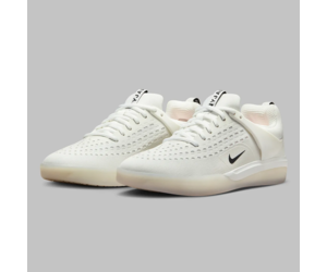 nike sb nyjah white