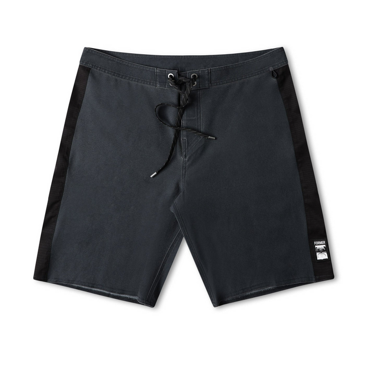 FORMER System Trunk 19" Black