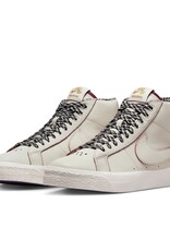 Nike SB Nike SB Blazer Mid QS "Welcome" Sail/Beetroot
