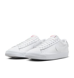 Nike SB Nike SB Zoom Blazer Low Pro GT ISO White/White Leather