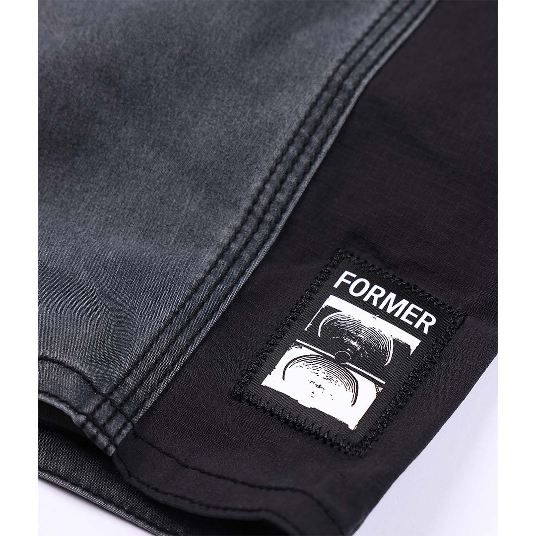 FORMER Team 19" Trunk Black