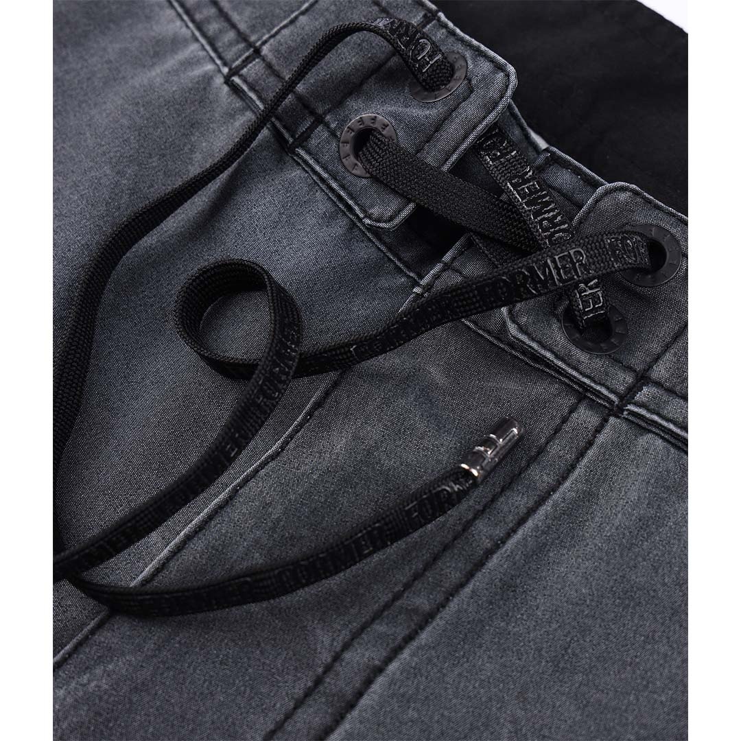 FORMER Team 19" Trunk Black