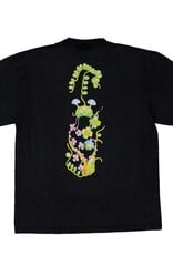 April Skateboards Mushroom by Ema Gaspar Tee Vintage Black