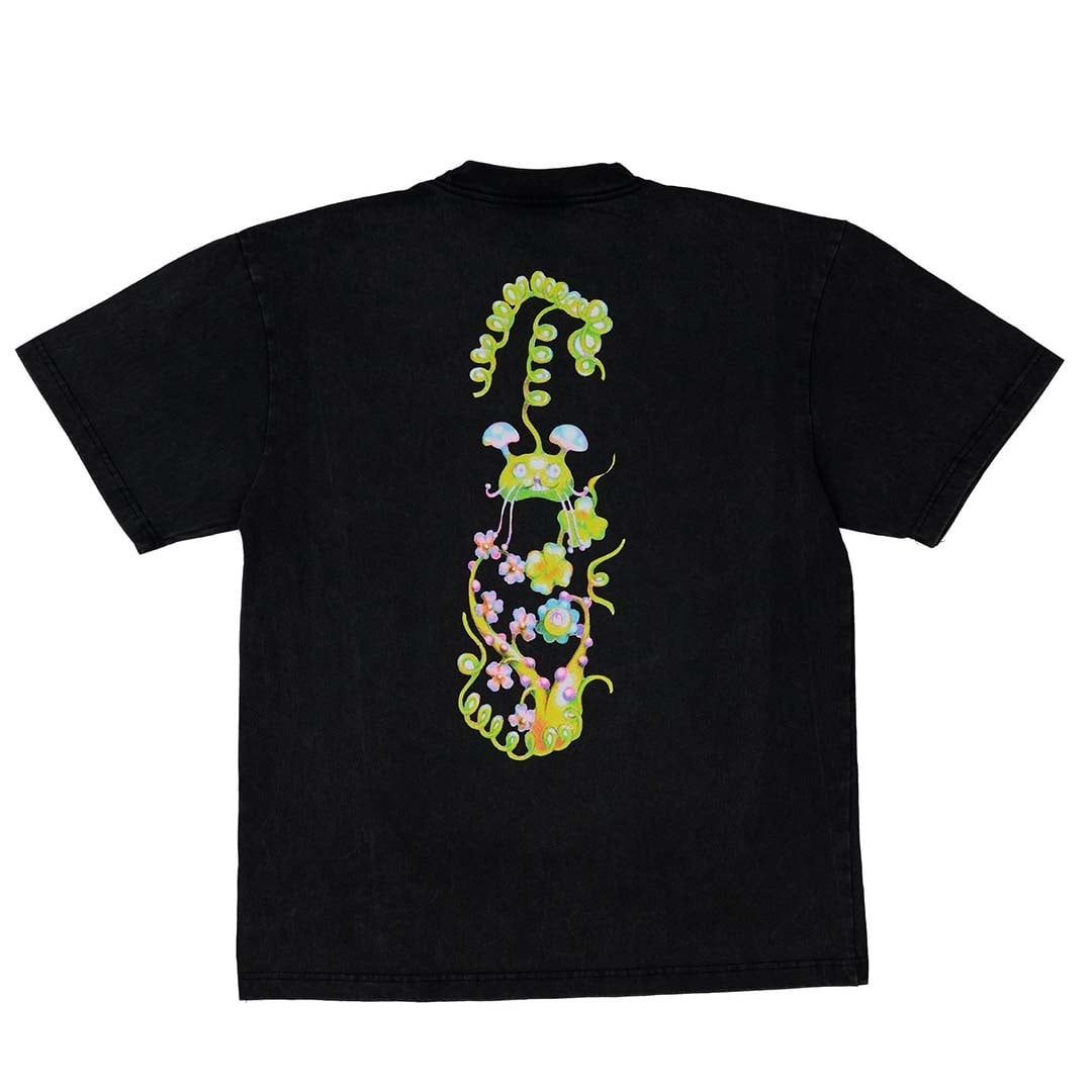 April Skateboards Mushroom by Ema Gaspar Tee Vintage Black