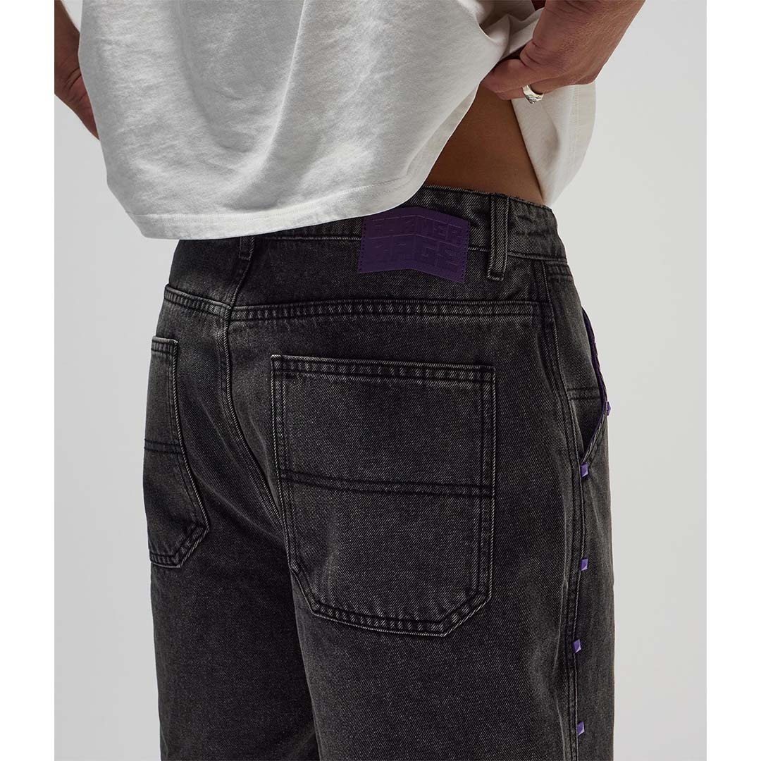 FORMER Studded Denim 21" Walkshort Black