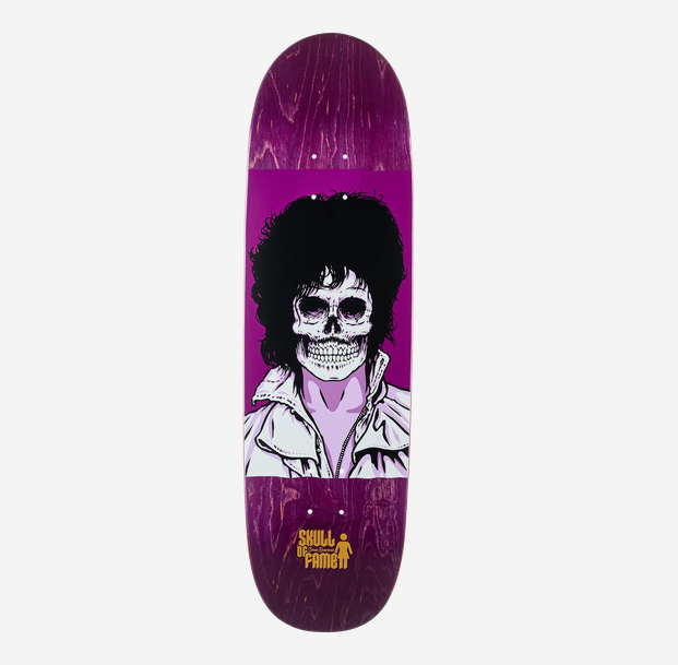 Girl Bannerot Skull of Fame 9"