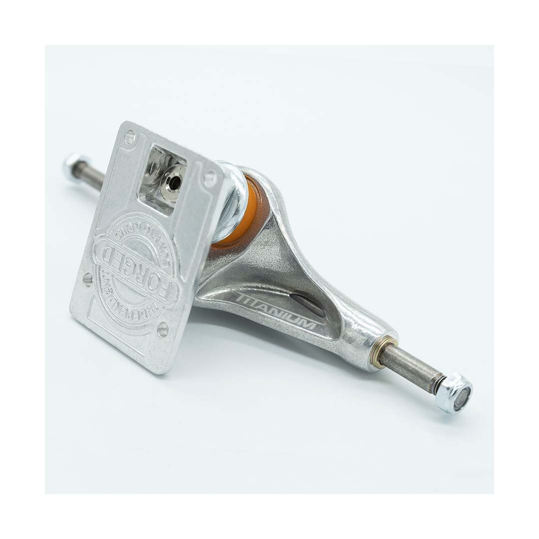 Independent Truck Co. Indy Stage 11 Titanium Forged Silver 129