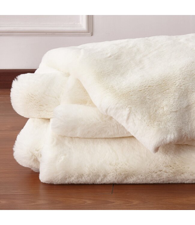 Chinchilla Faux Fur Throw 50 x 60"