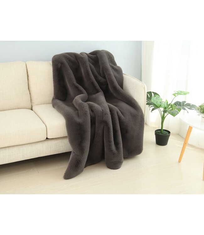 Chinchilla Faux Fur Throw 50 x 60"