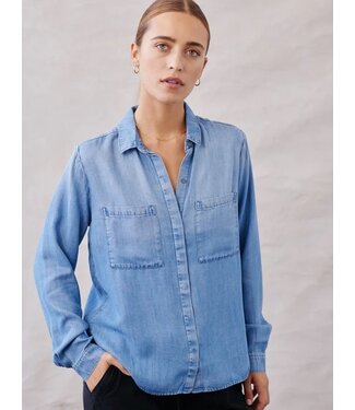 Bella Dahl Two Pocket Classic Button Down Med Ombre Wash