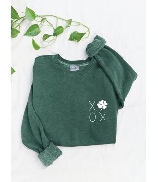 XOXO Clover Mineral Sweatshirt Dusty Forest